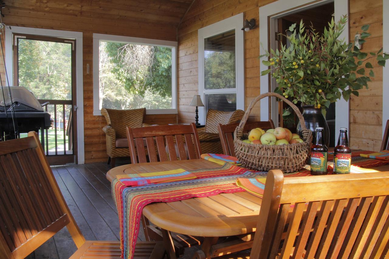 Coho Cottages Willow Creek Kültér fotó