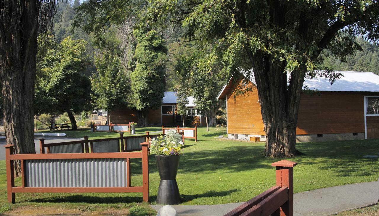 Coho Cottages Willow Creek Kültér fotó